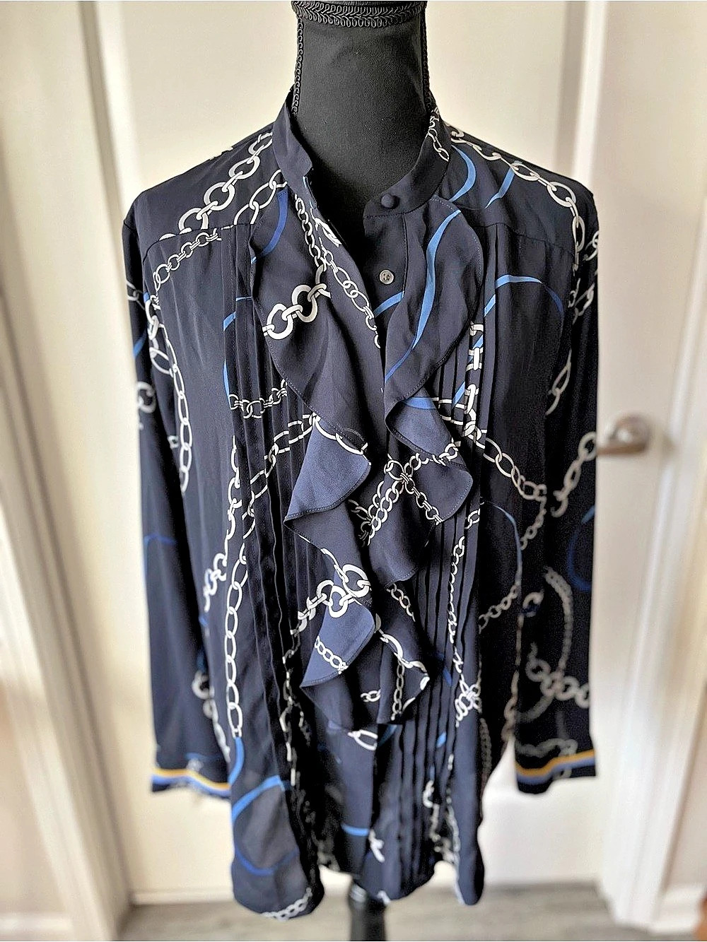 Ann Taylor Chain Print Ruffle Blouse in Blue Size Large